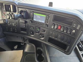 Scania T520 6x2*4 TORPEDO / HAUBER / LIFT STEERING AXLE